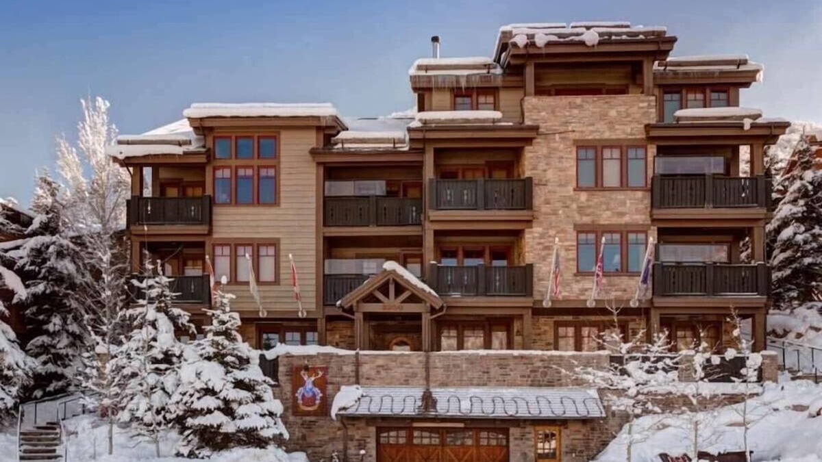 Deer Valley Condo | Red Stag Lodge 402 - 5 Star Review, Freshly Remodeled, Quick Walk to Lifts