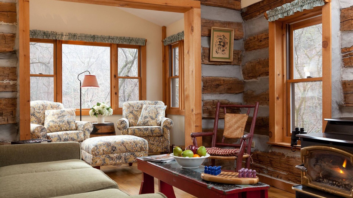 Logan Cabin | Redbud Cabin in Hocking Hills
