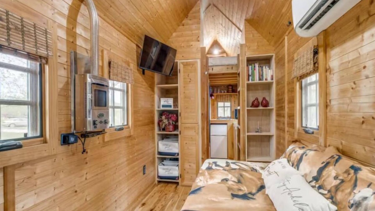 Gainesville Other | Redbud Falls Ranch Vacation Home, Horseback Riding