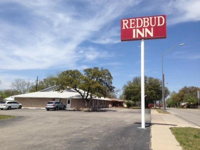 Goldthwaite Hotel | Redbud Inn