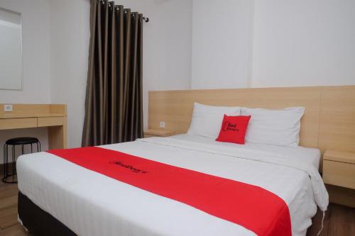 Surakarta House | RedDoorz Apartment near Exit Toll Colomadu