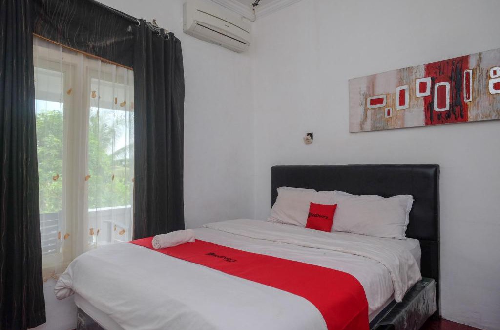 Kretek Hotel | RedDoorz at Paris Ocean