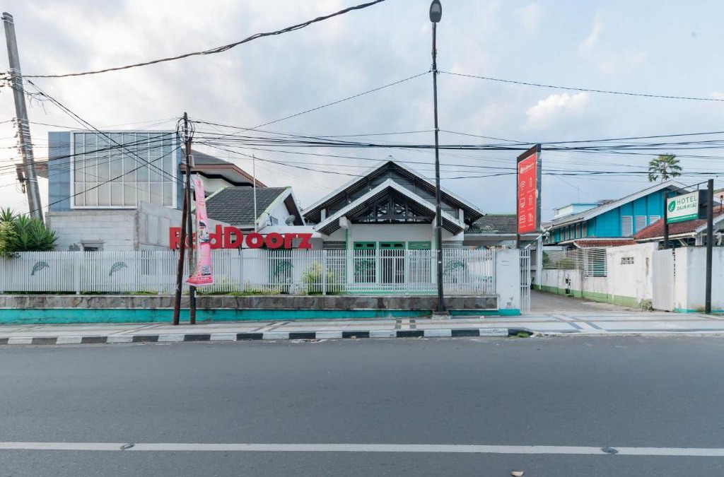 Sukabumi House | RedDoorz @ Jalan R.E. Martadinata Sukabumi