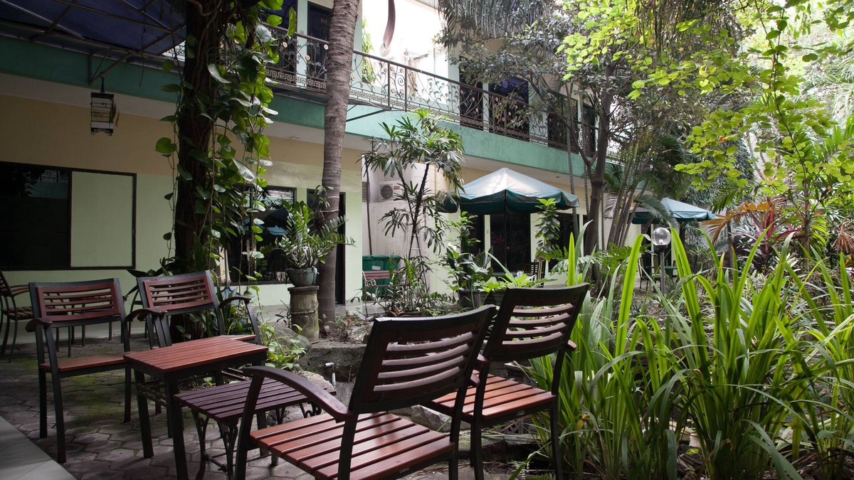 Sidoarjo House | RedDoorz near Juanda International Airport