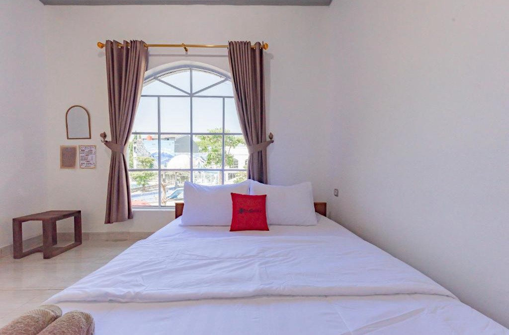 Purwakarta Hotel | RedDoorz @ Niagara Waterpark