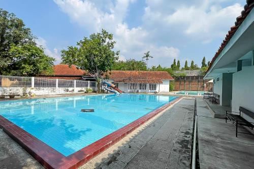 Majalengka Hotel | RedDoorz Plus at Hotel Putrajaya