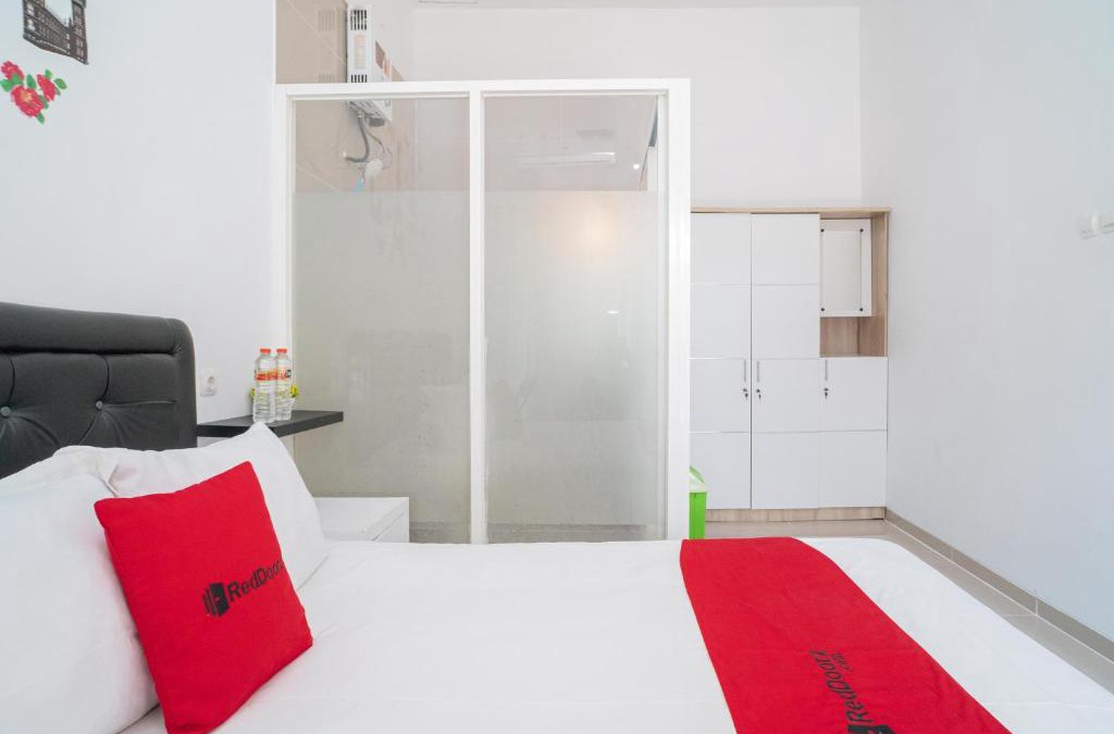 Nganjuk House | RedDoorz Syariah At Winong Nganjuk