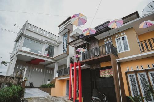 Wonosobo House | RedDoorz Syariah @ Jalan Dieng