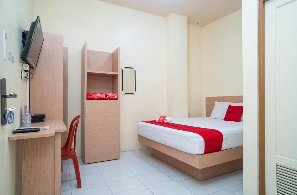 Banjarmasin House | RedDoorz Syariah near Taman Siring 2