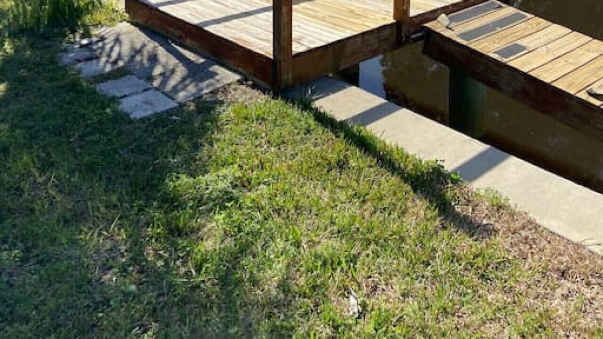 Suwannee House | Redfish Retreat In Suwannee #8