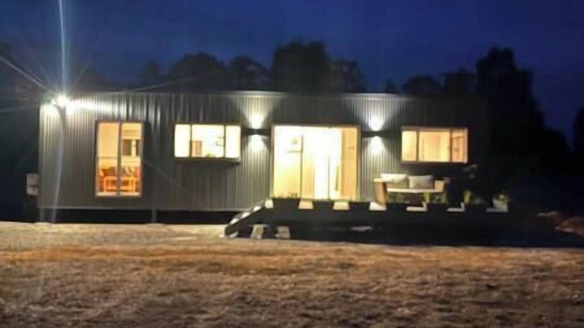 Lake Fyans House | RedmanView Luxury Lakeside Cabin
