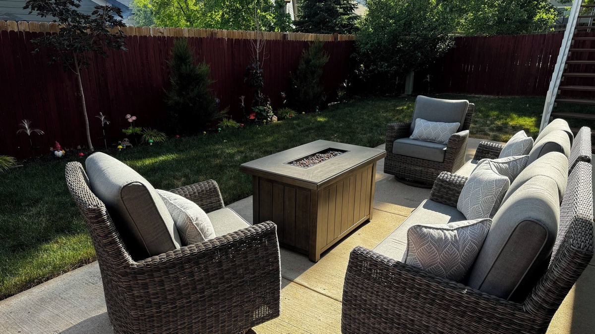 Littleton House | Redrocks Hot Tub Landing Pad