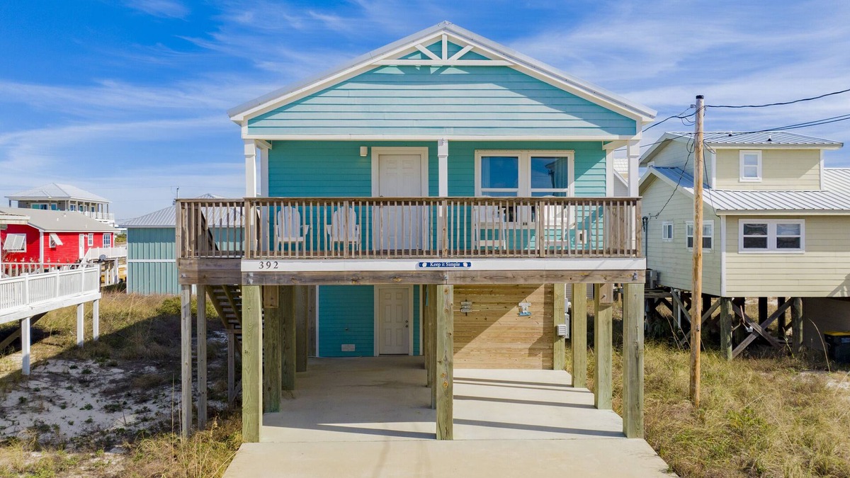 Saint Elmo House | Reduced Rate! Keep it Simple *Private Pool, Pet-Friendly, Beach Access*