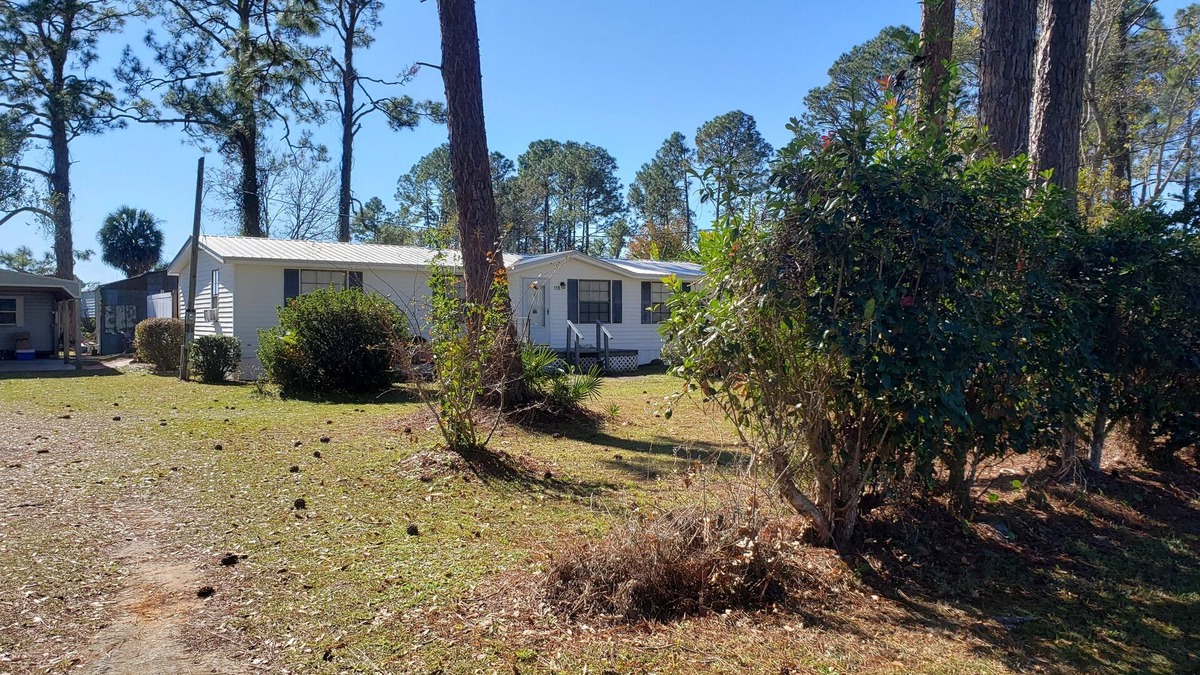 Port St. Joe House | Reduced rates! Gated house 3/2 close to everything! Pet friendly. Book now!