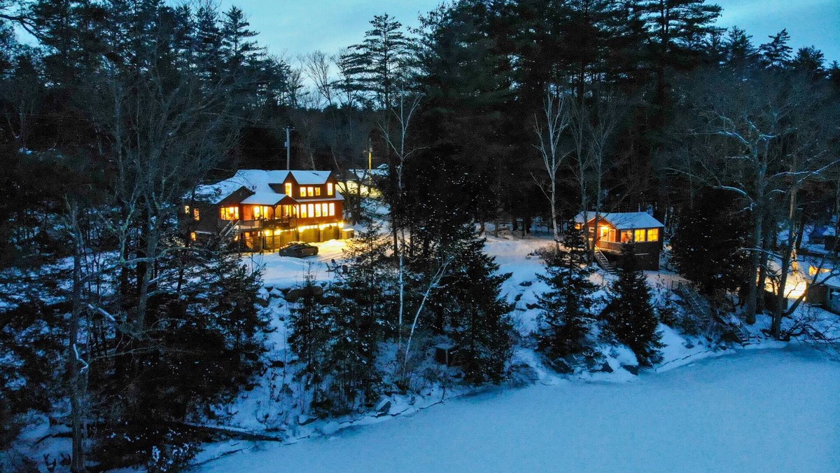 Bradford Cabin | Redwood and Little Red Wing