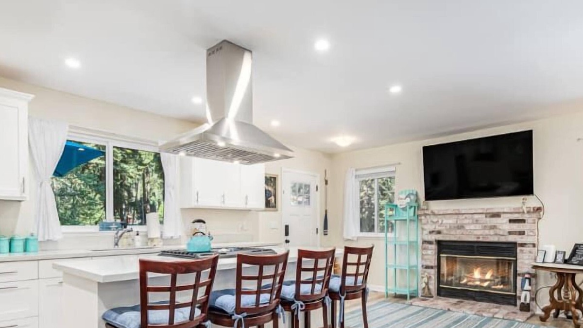 Ben Lomond House | Redwood Home - view of the river!
