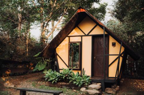 Salento Other | Redwood Salento