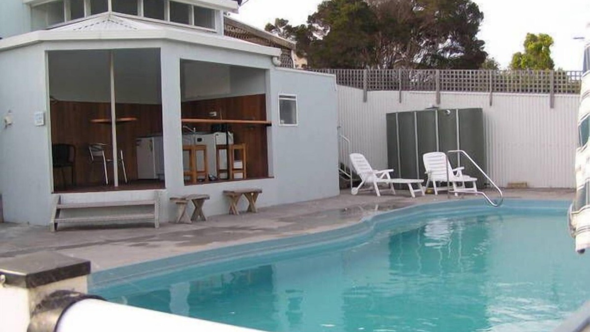 Inverloch Apartment | REEFS APARTMENTS INVERLOCH