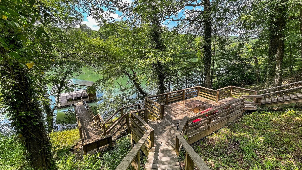 Wilburn House | Reel Comfort Cabin ~ on the Little Red River