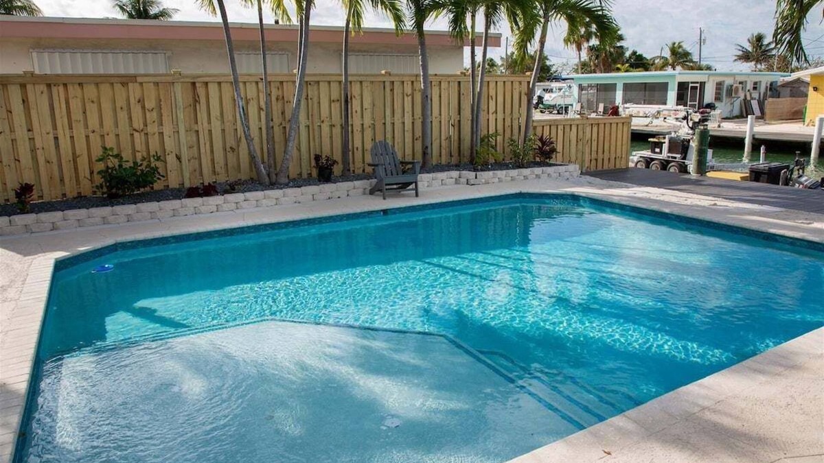 Little Venice House | Reel Deal ~ Private Pool Home, 76' Dock