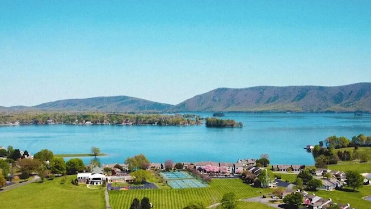 Smith Mountain Lake Condo | Reel Good Times - SML Lake