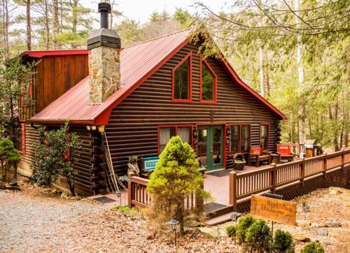 Cherry Log House | Reel Medicine Cabin with Creekside Views in Blue Ridge, GA