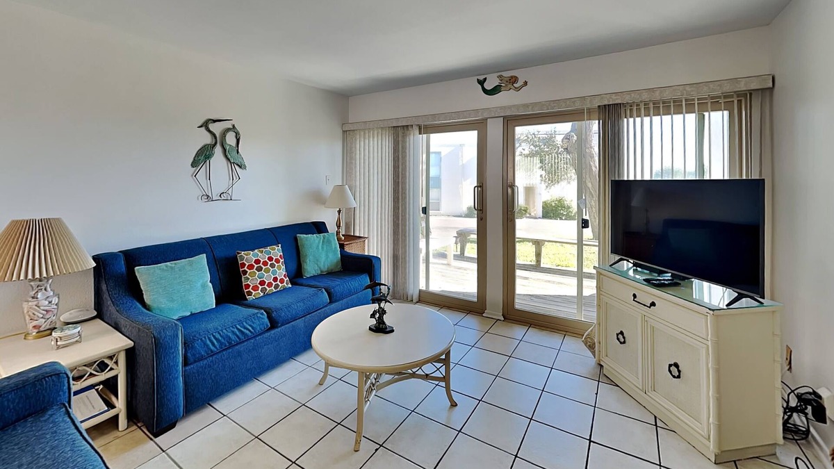 Sailhouse Condo | Reel Mermaid | Amazing Bayview Getaway, Fishing!