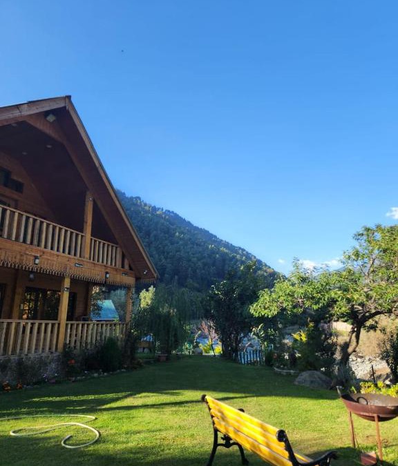 Pahalgam Ski Chalet | Reem Cottage
