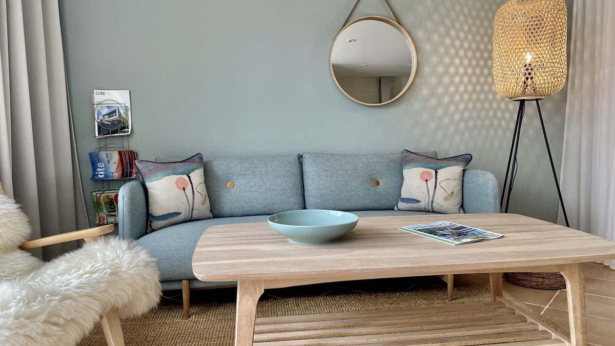 Bosbull Apartment | Reetdachhaus Bosbüll Huus Fewo - Nordisch Jung