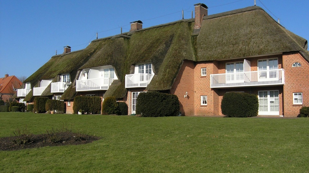 Busumer Deichhausen Apartment | Reethaus Hus to Wurth, apartment Polarmöwe, only 300m to the beach