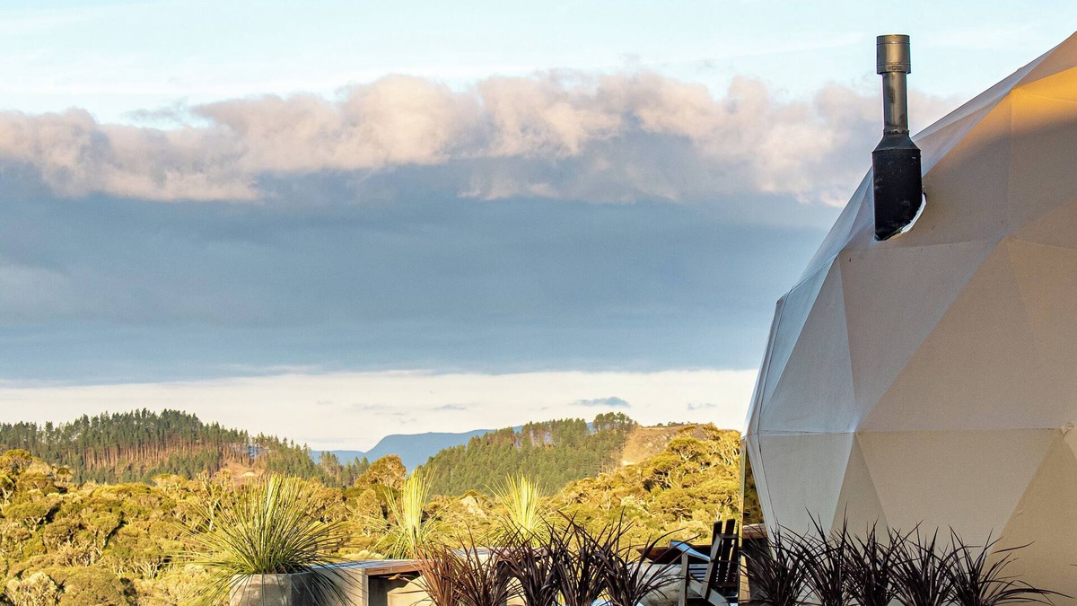 Rancho Queimado Cottage | Refúgio nas Nuvens – Domo Omega Luxuoso com Fogo de Chão e Hidro Panorâmica