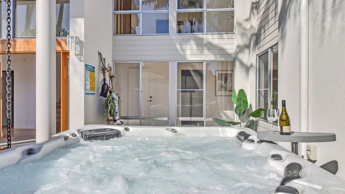 Soldiers Point House | Reflections at Sunset Beach - a stunning 5-bedroom, absolute waterfront property at Soldiers Point