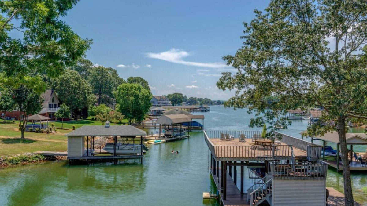 Huddleston House | Reflections - Dock with party deck/Gaming Area/3-levels of decks with plenty of seating.