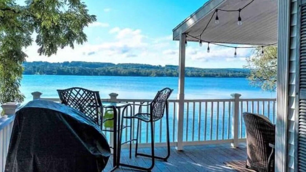 Penn Yan Cottage | Reflections on Keuka