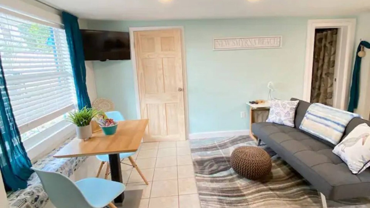 Boardwalk Apartment | Refreshing & cozy beach bungalow, 3 minutes to beach & 10 minutes to Flagler!