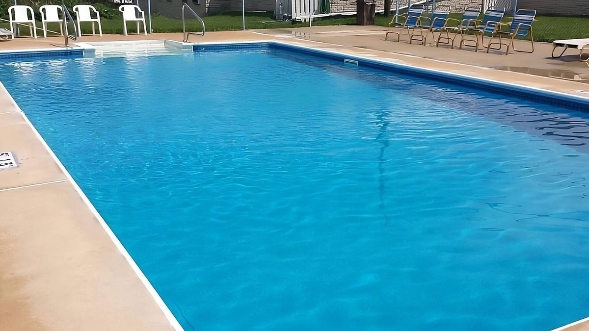 Campbelltown Resort | Refreshing Vacation Trip! FREE Breakfast, Near Hershey Park and Zoo America!