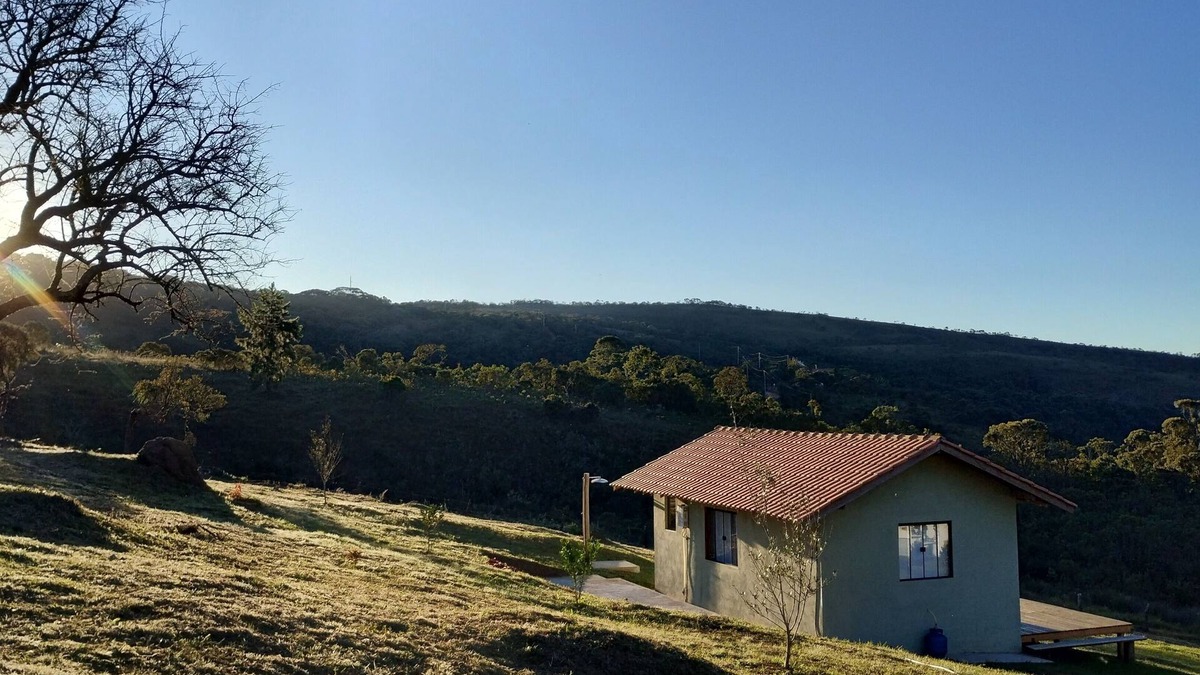 Aiuruoca Ski Chalet | Refuge in the mountains/near the trail to Pico do Papagaio Garcias Peak and Waterfall