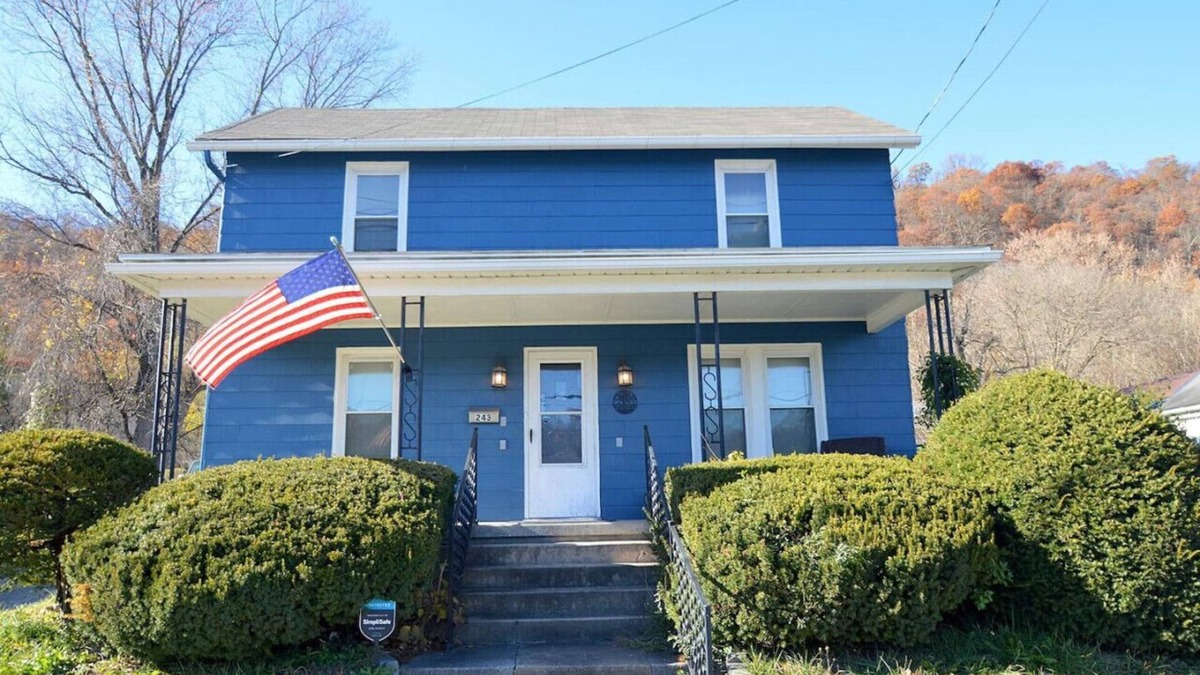 Berkeley Springs House | Refugio - wifi, fire pit, zen garden, town location, artsy vibe