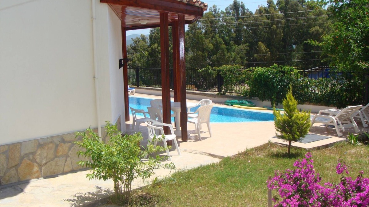 Akyaka Villa | Refurbished Spacious 6 bedroom detached villa with private pool