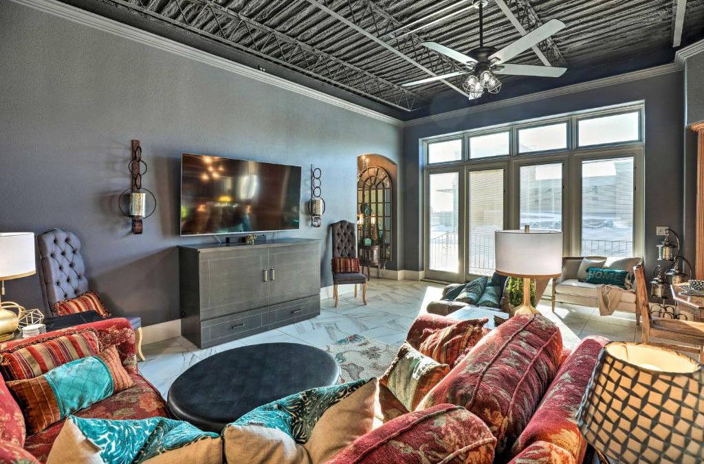 Yankton Apartment | Regal River Retreat in the Heart of Yankton!