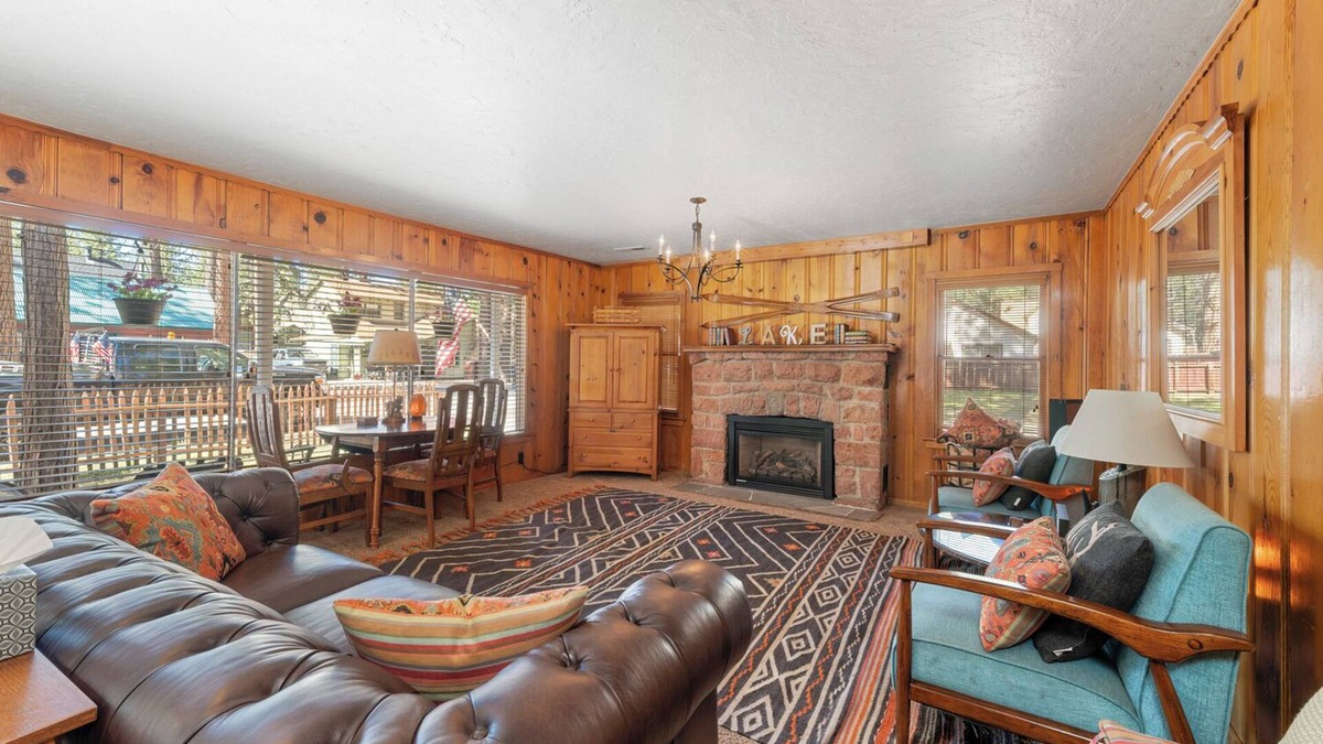 Al Tahoe Cabin | Regan Beach Cabin Retreat: 3BRs in home 1 block to Regan Beach, Lake Tahoe