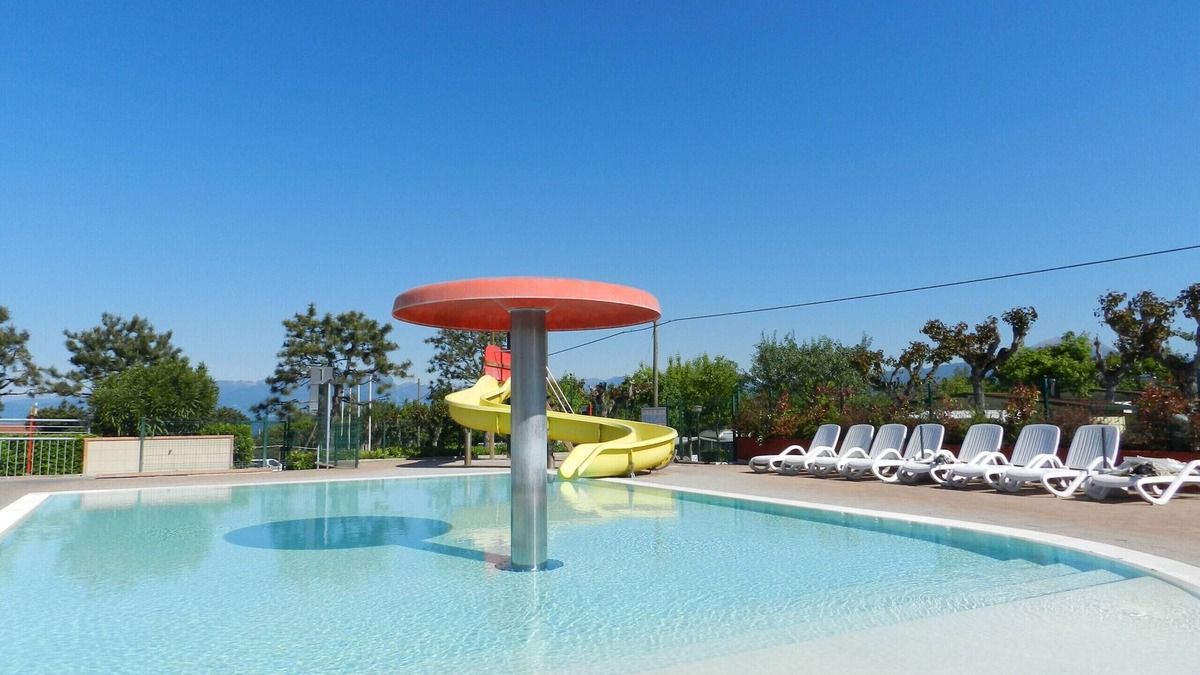 Vanon Apartment | Regarda – apartment Rosa Alba 7 with free entrance to camping and beach