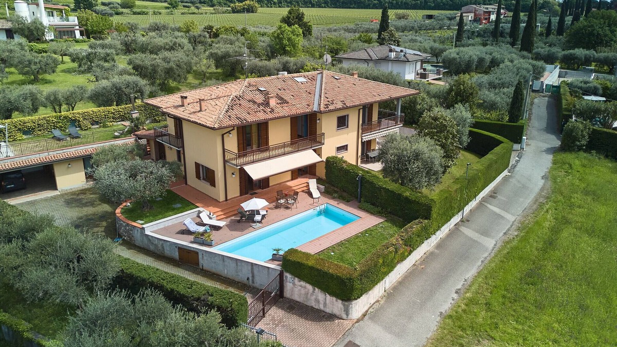 Calmasino Villa | Regarda - Villa Celebrity with pool and stunning lake view