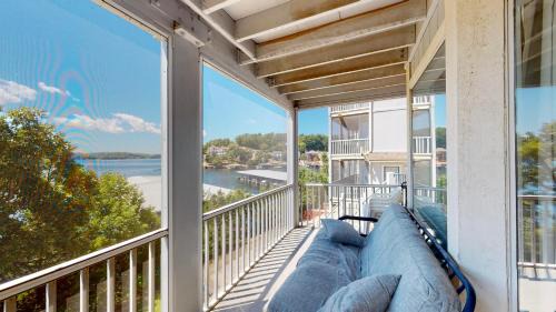 Village of Four Seasons House | REGATTA BAY 320