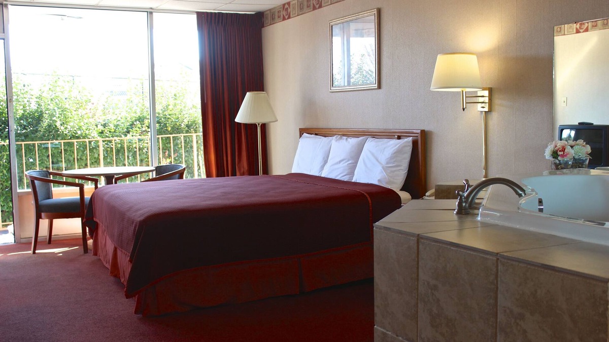 Tuckahoe Hotel | Regency Inn Richmond