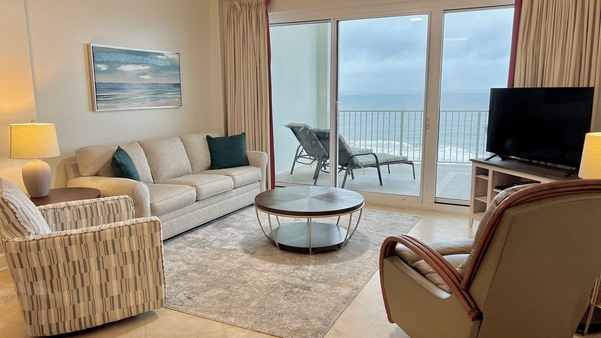 Orange Beach East Condo | Regency Isle 803 - Stunning beach views from updated unit!