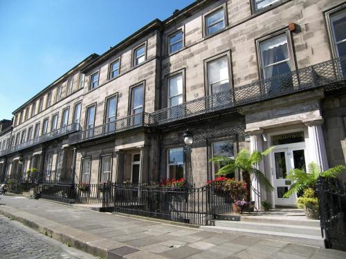 New Town Apartment | Regent Terrace, Central and Charming, Quiet