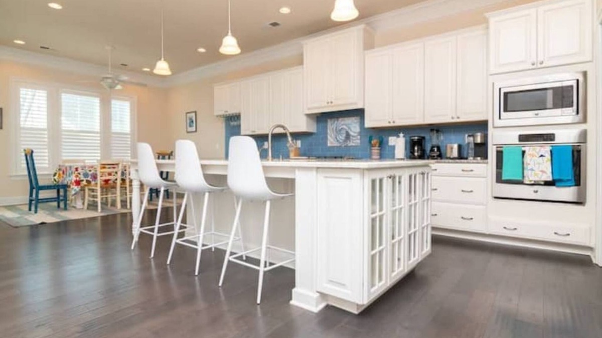 The Glade House | Rehoboth Beach Retreat - 4BR home close to Tanger outlets, bike trail, pool