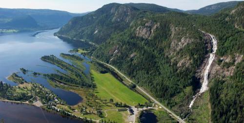 Bygland Hotel | Reiårsfossen Motel & Camping