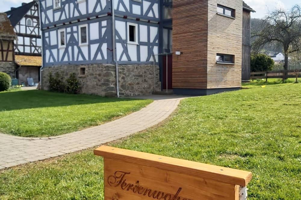 Dautphetal Apartment | Reitze Hoob - apartment/apartment, shower or bath, WC, 2 bedrooms